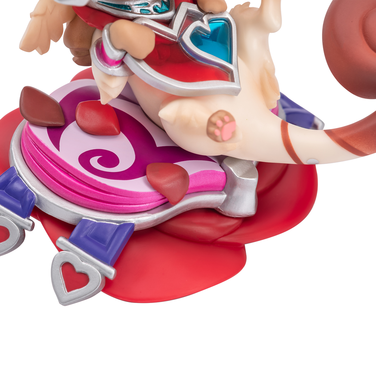 Love Hunter Yuumi (Ruby Chroma) Figure
